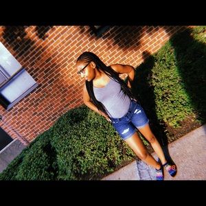 Meet your Posher, Mia